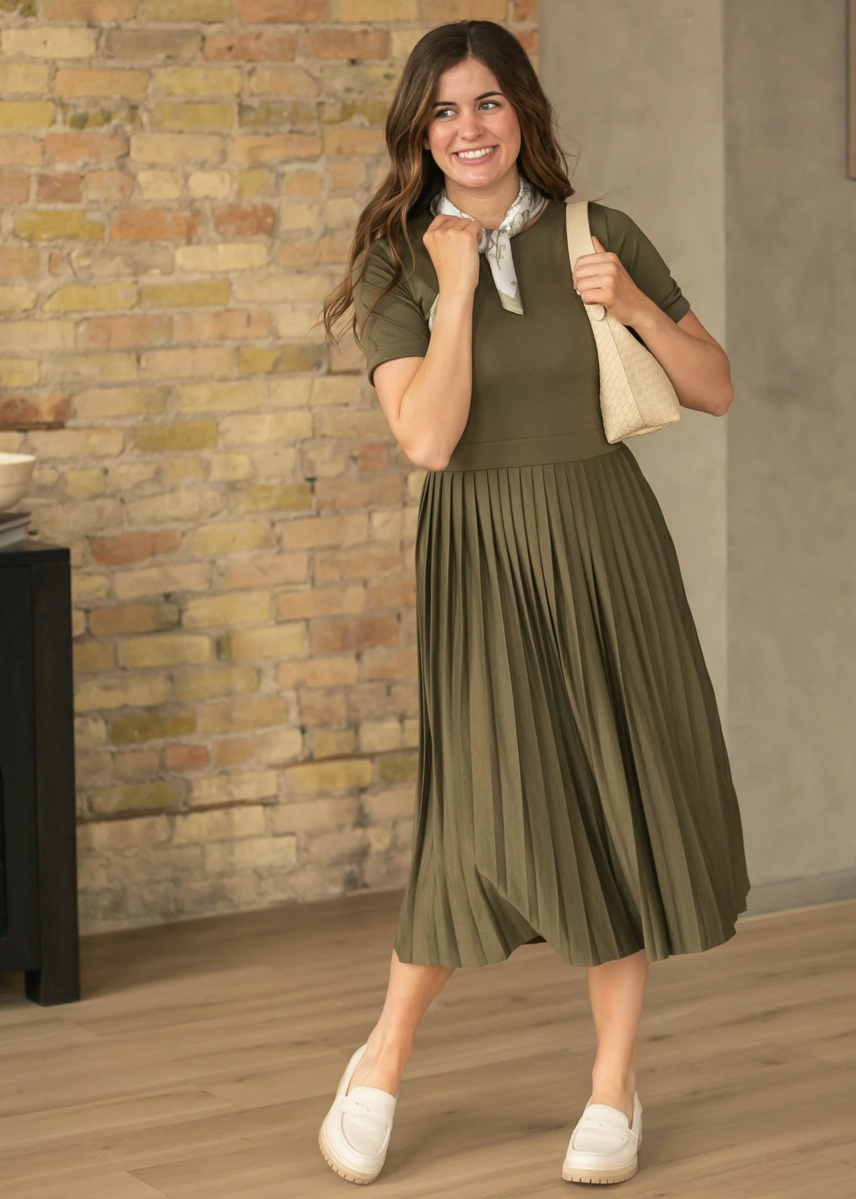 Emersyn Olive Pleated Midi Dress - Image 4