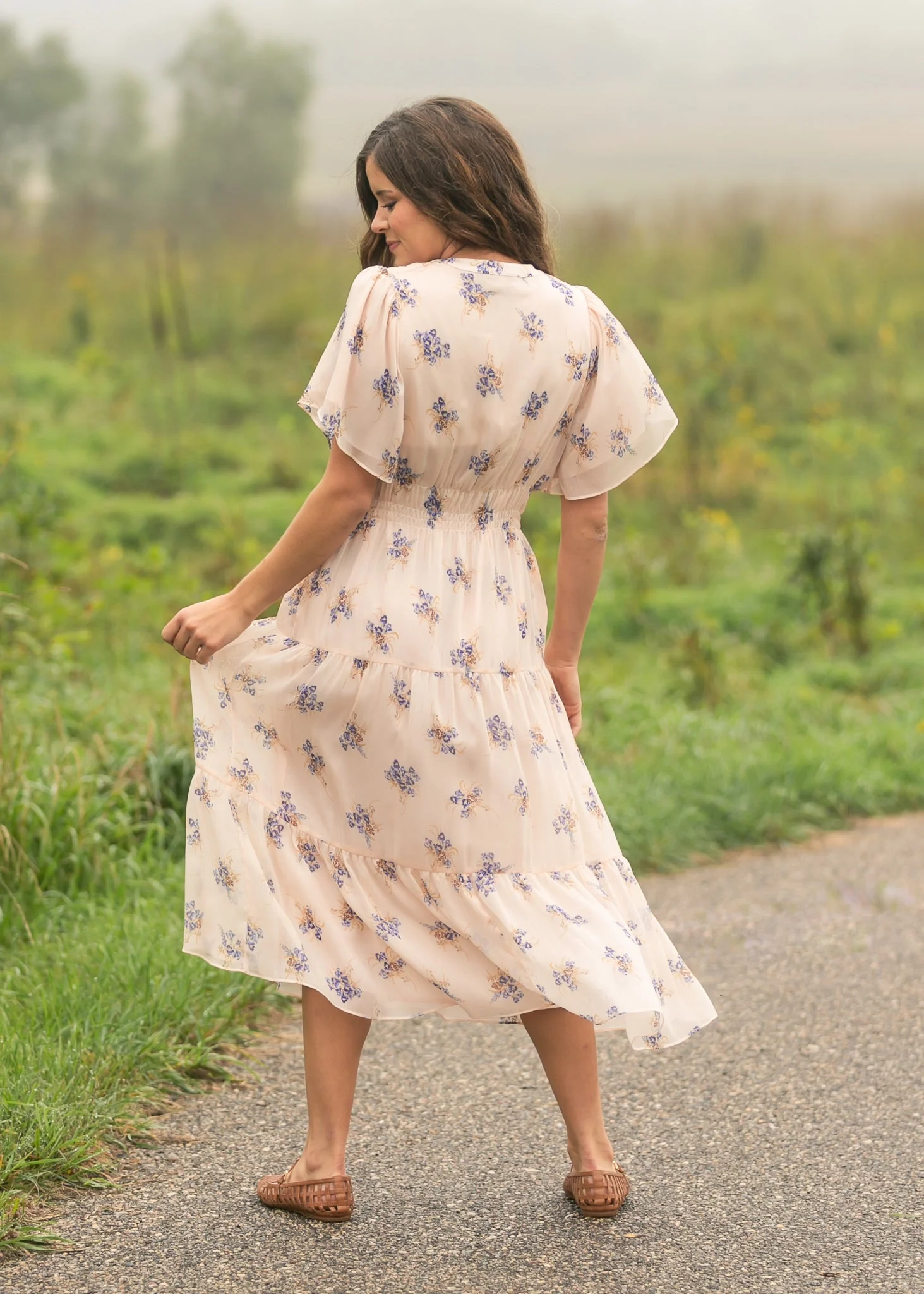Gina Pink Floral Short Sleeve Tiered Midi Dress - Image 12