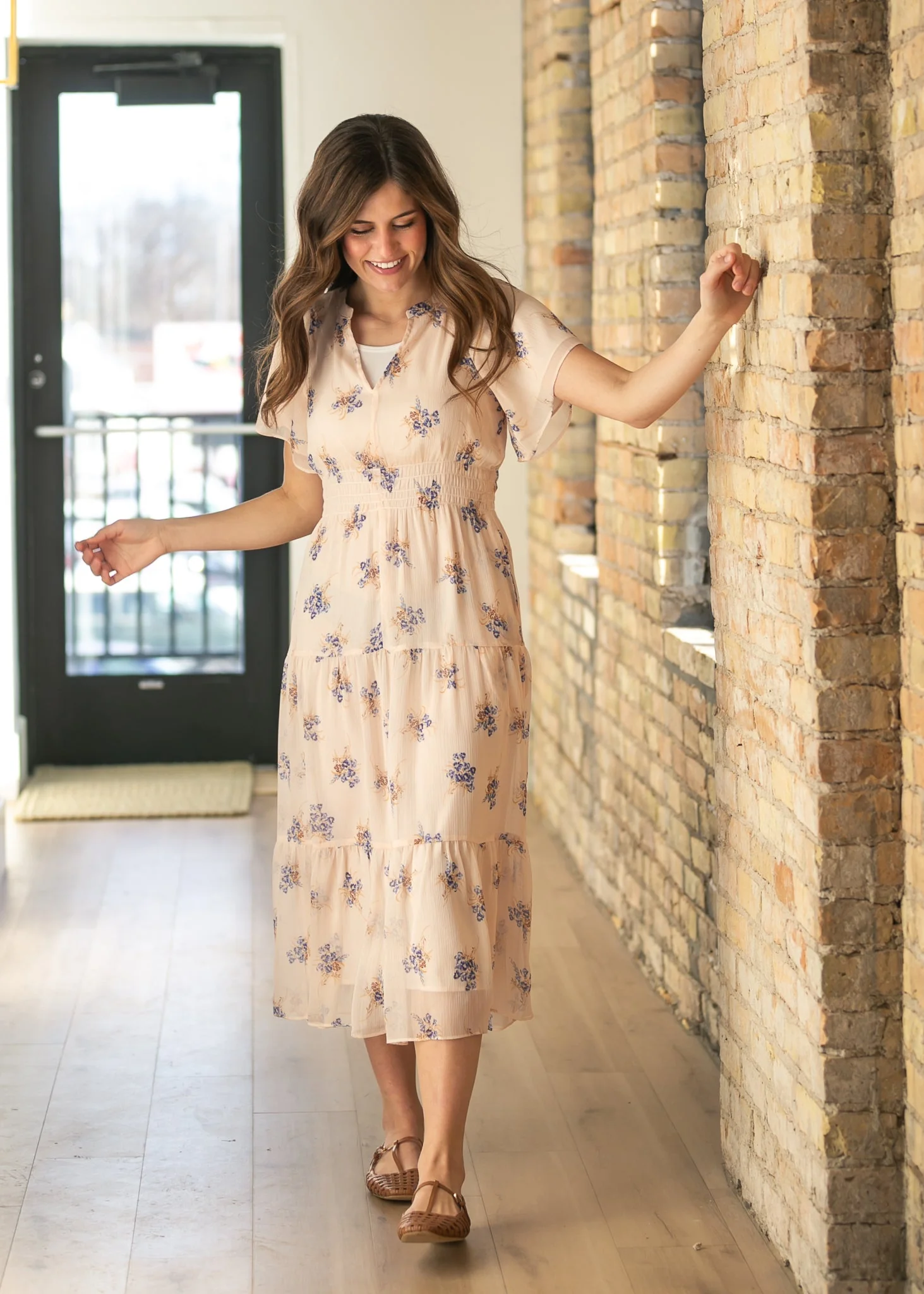 Gina Pink Floral Short Sleeve Tiered Midi Dress - Image 3