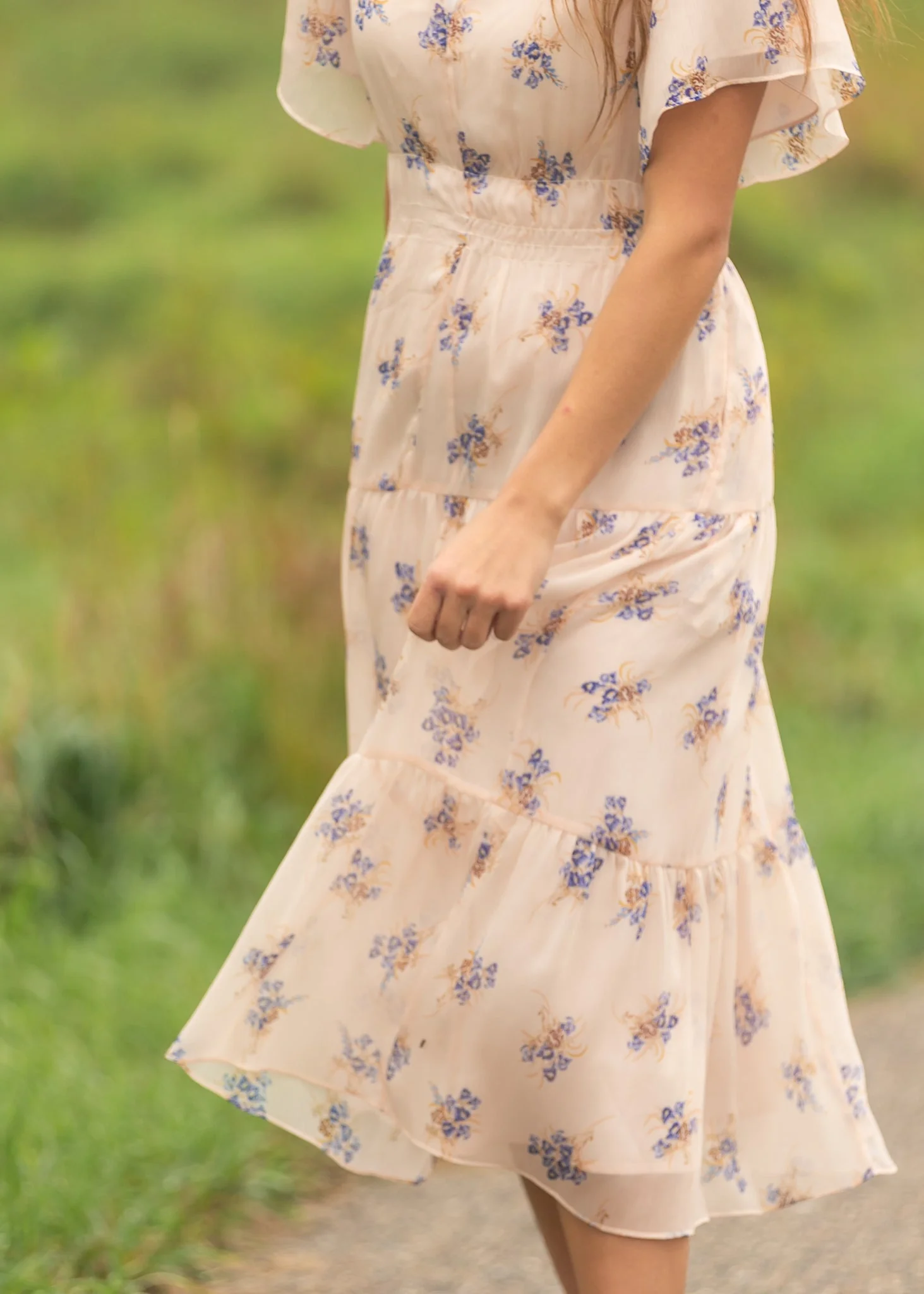 Gina Pink Floral Short Sleeve Tiered Midi Dress - Image 9