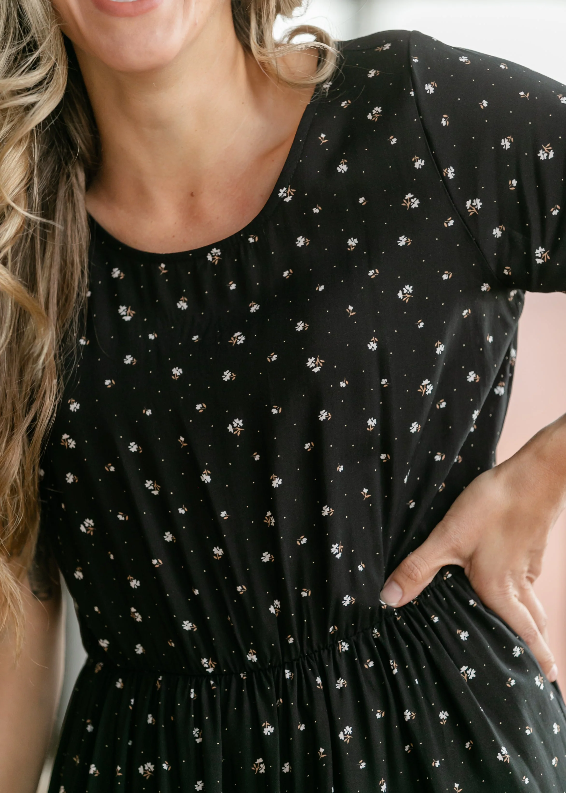 Jenna Floral Knit Short Sleeve Tiered Midi Dress - Image 12