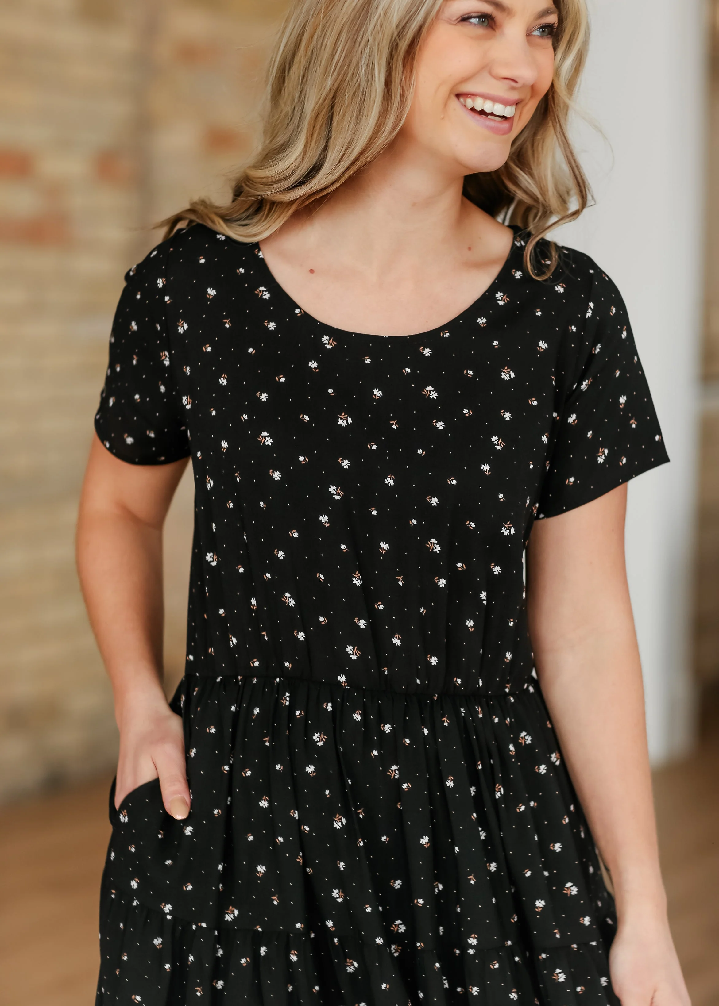 Jenna Floral Knit Short Sleeve Tiered Midi Dress - Image 18
