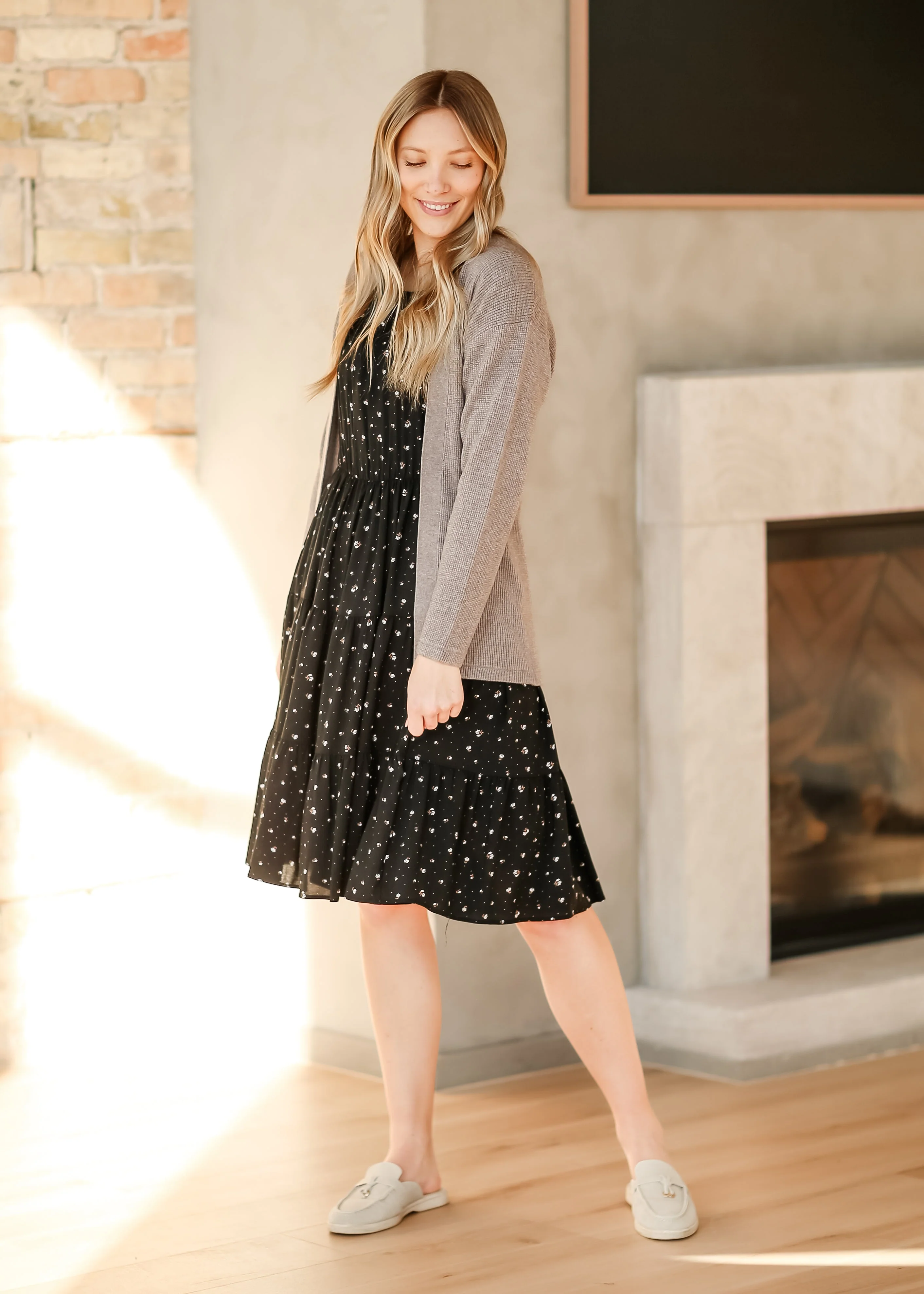 Jenna Floral Knit Short Sleeve Tiered Midi Dress - Image 19