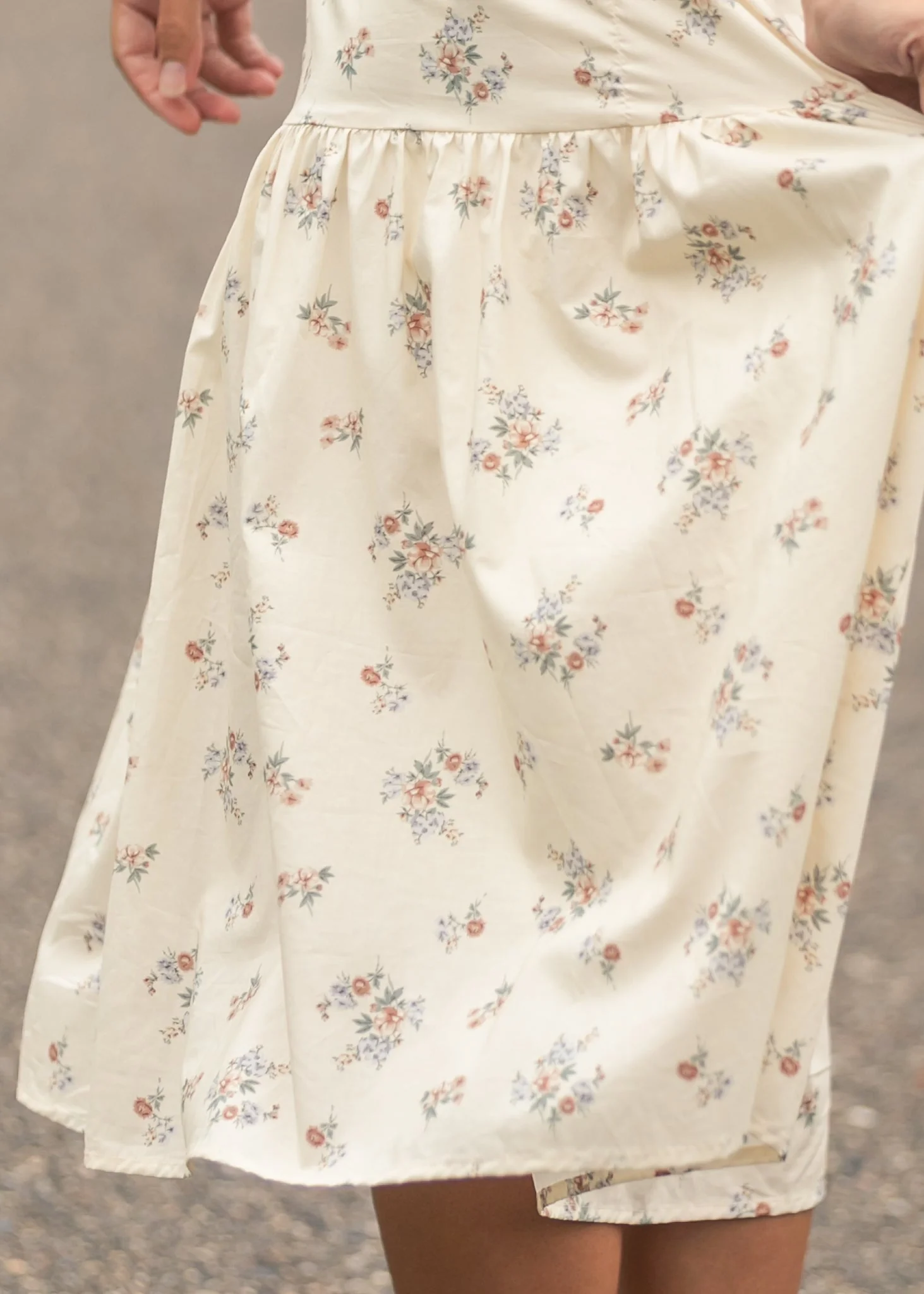 Katrina Half Sleeve Floral Midi Dress - Image 16