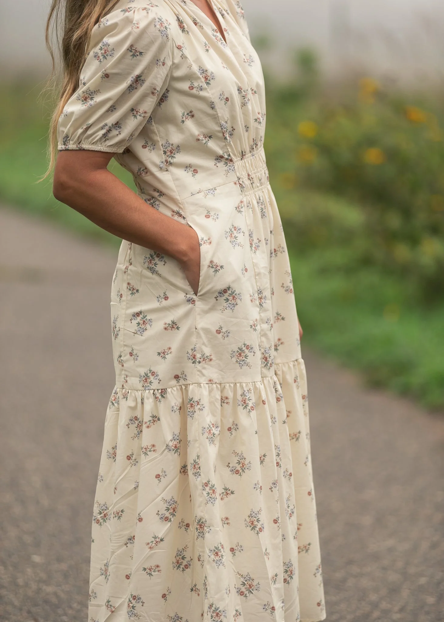 Katrina Half Sleeve Floral Midi Dress - Image 9